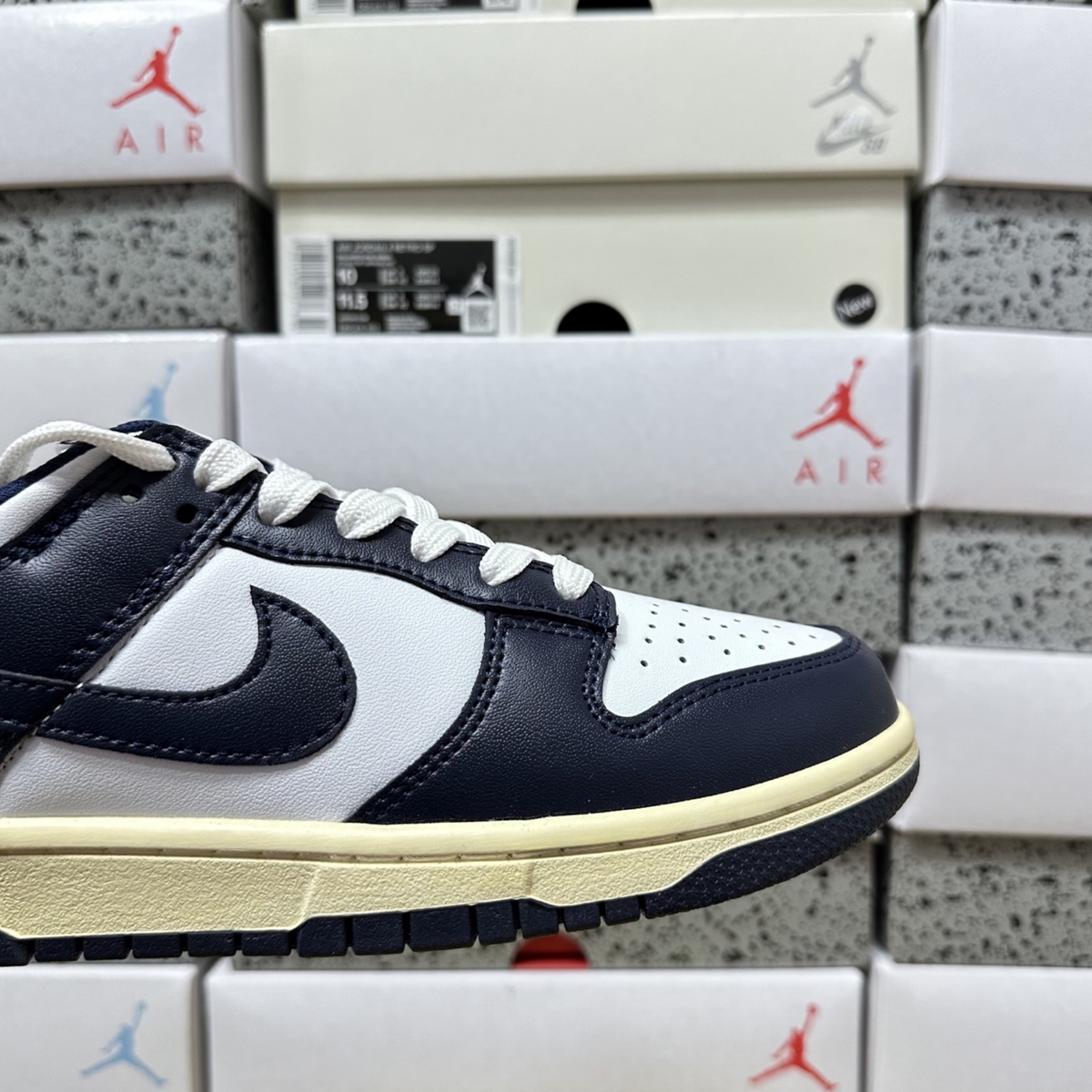 Nike Dunk Low - Vintage Navy