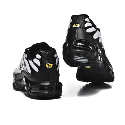 Nike Air Max Plus - Black White Panda