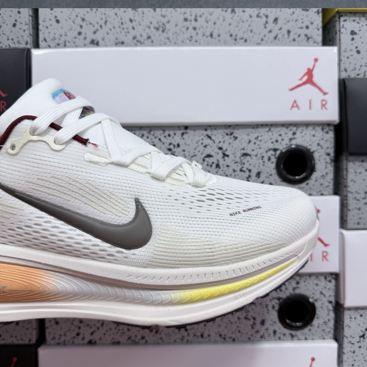 Nike Vomero 18 - Year of the Horse