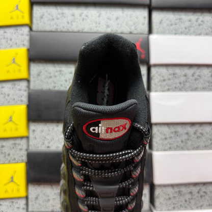 Air Max 95 - Black University Red