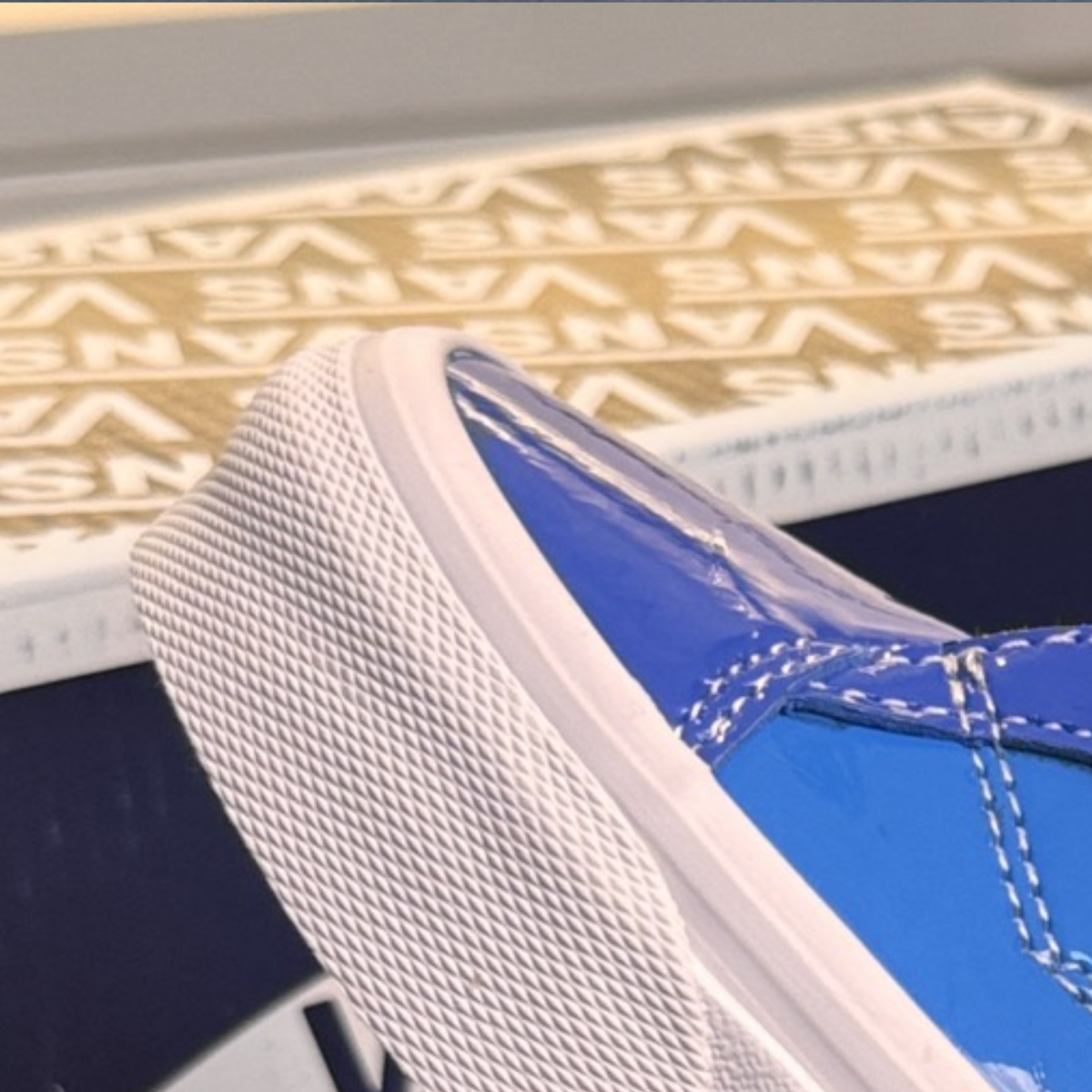 Vans LX Old Skool 36 Patent Leather - Bright Azure