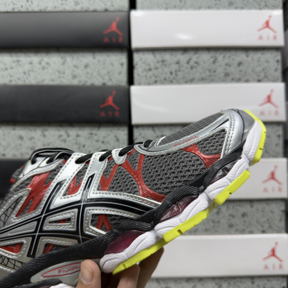Asics Gel Nimbus 16 - Titanium / Black / Red
