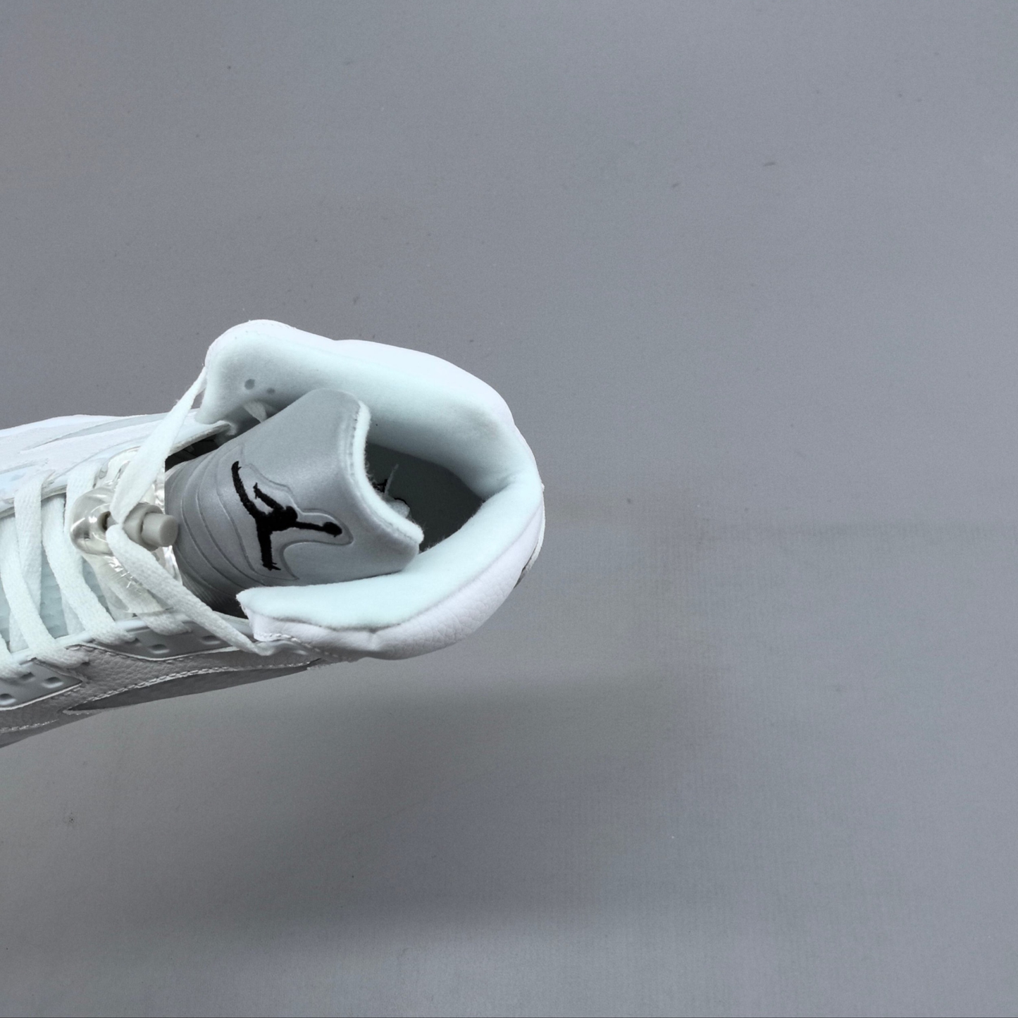 Air Jordan 5 - White Metallic