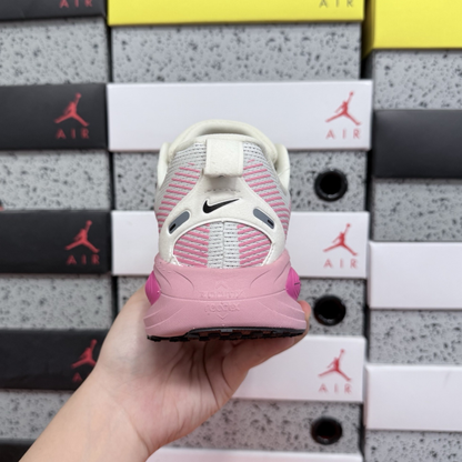 Nike Vomero 18 - Summit White Elemental Pink