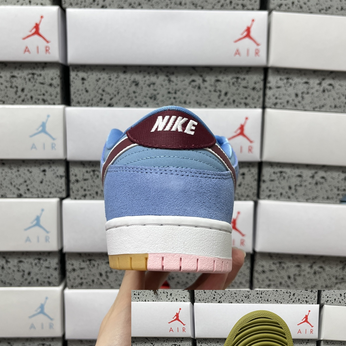 Nike Dunk Low Pro - Philadelphia Phillies