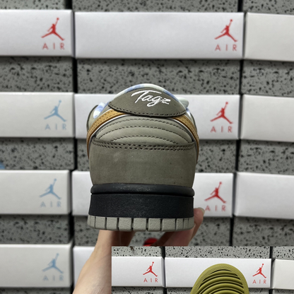 Concepts x Nike SB Dunk Low - Grey Lobster