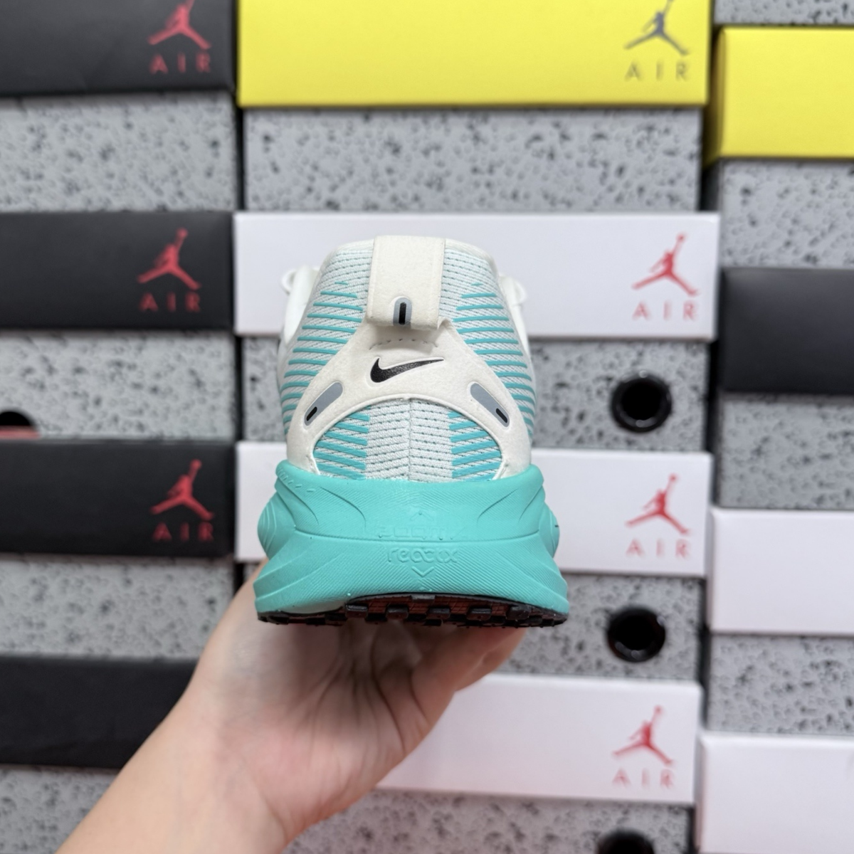 Nike Vomero 18 - Geode Teal