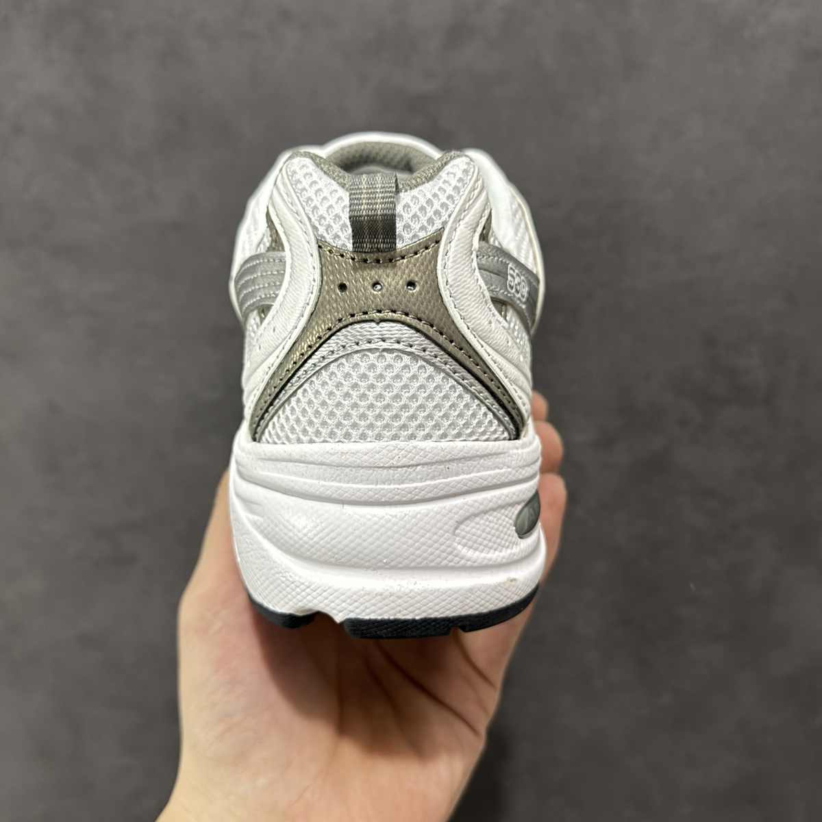 New Balance 530 - White Silver