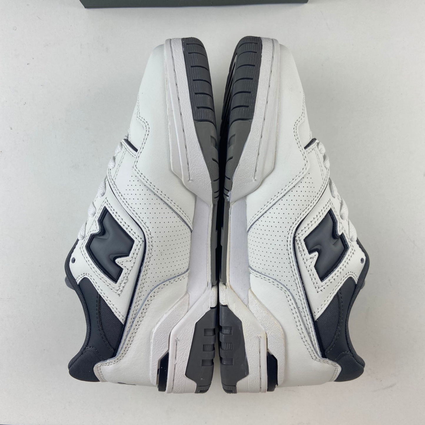 New Balance 550 - Graphite Grey