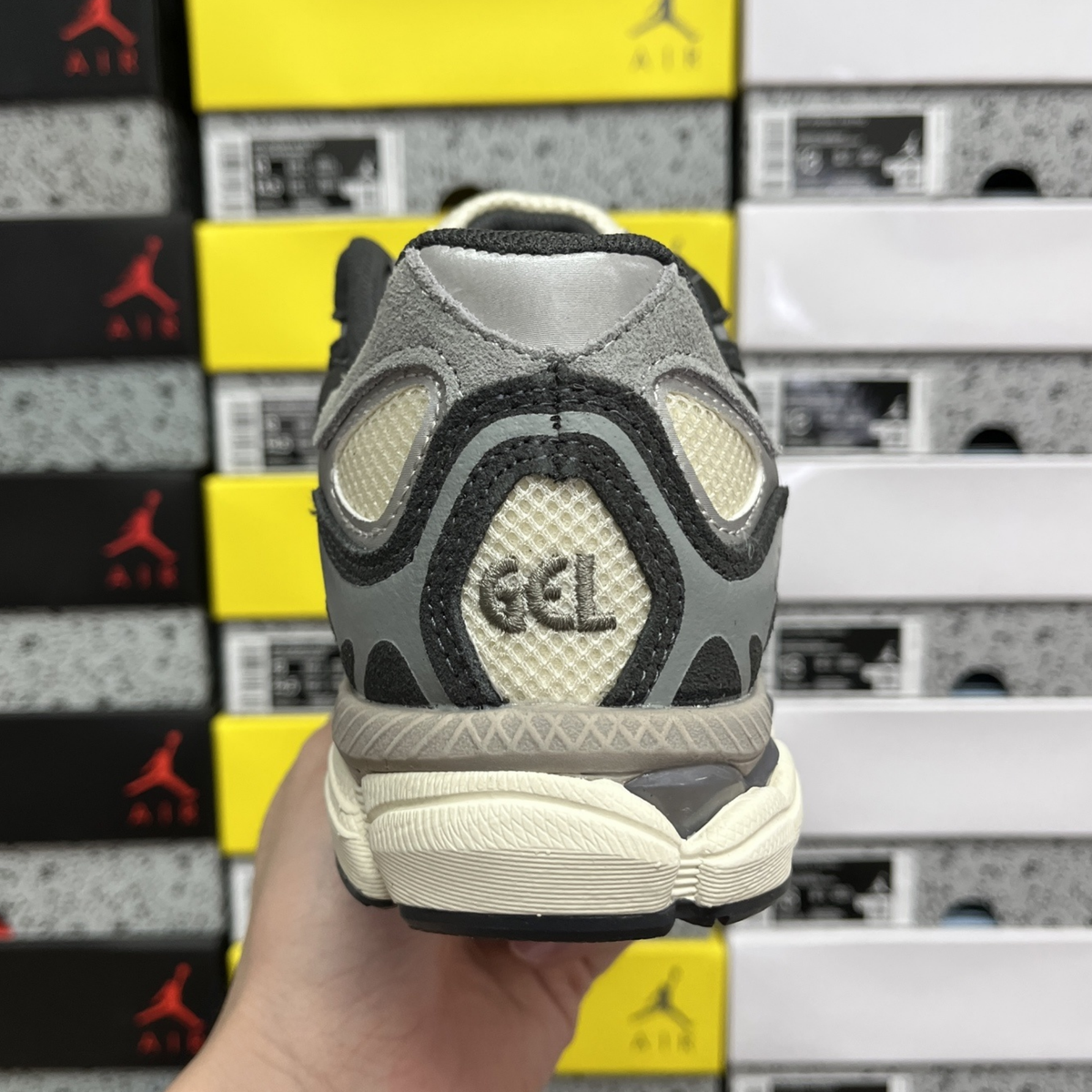 Asics Gel NYC - Oatmeal Obsidian Grey