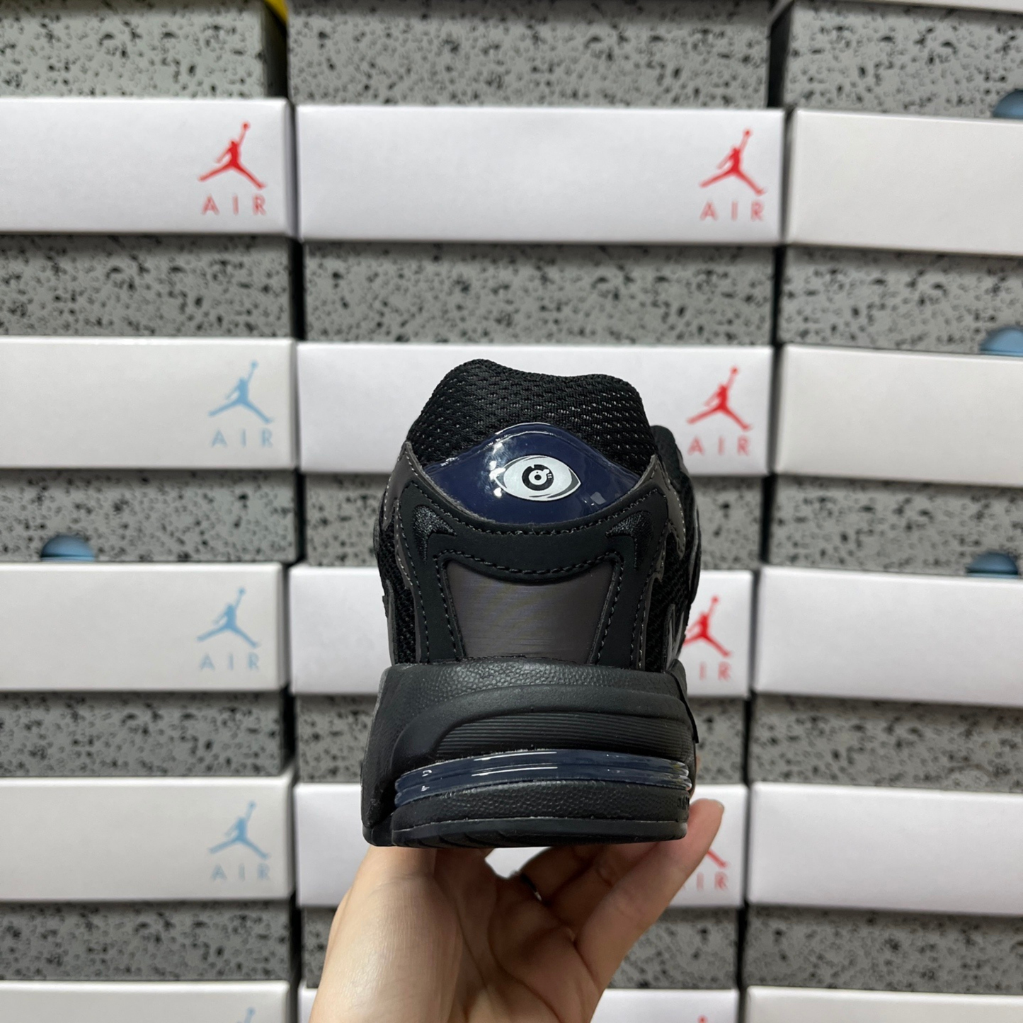 Bad Bunny x Adidas Response CL - Core Black