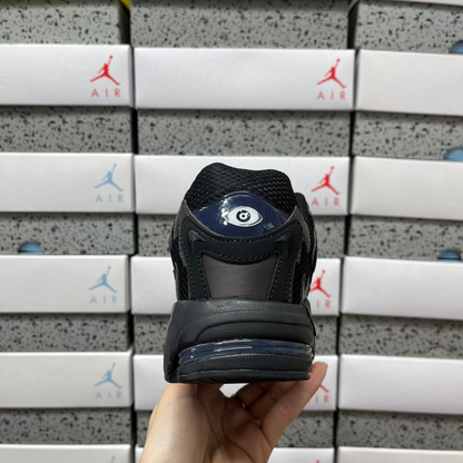Bad Bunny x Adidas Response CL - Core Black