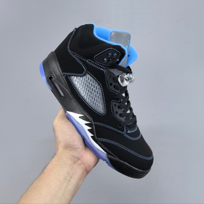 Air Jordan 5 - Black Carolina