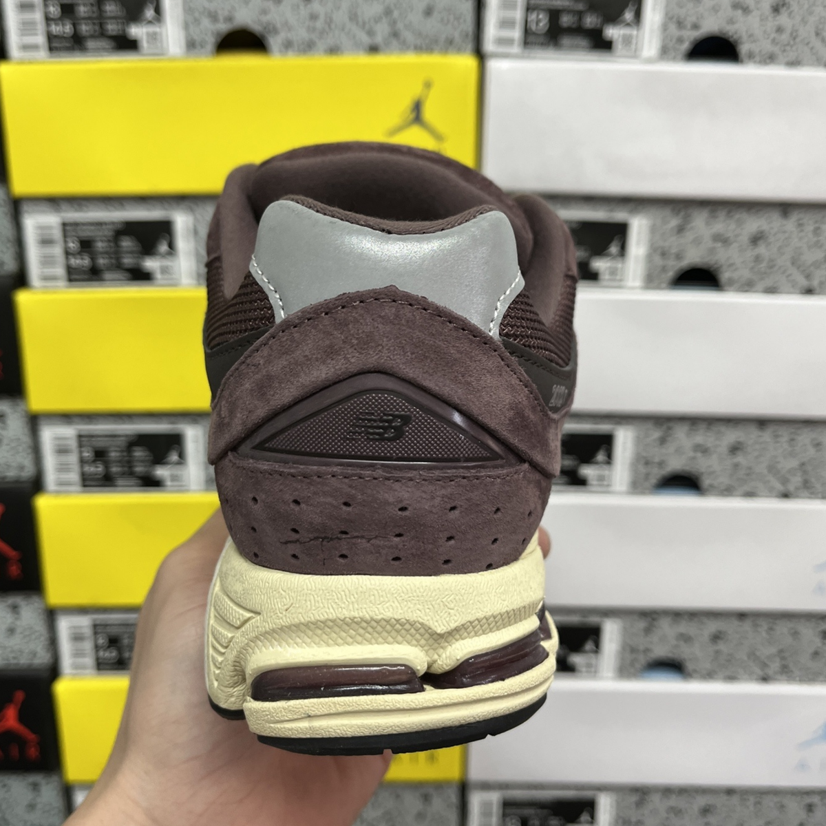 New Balance 2002R - Truffle