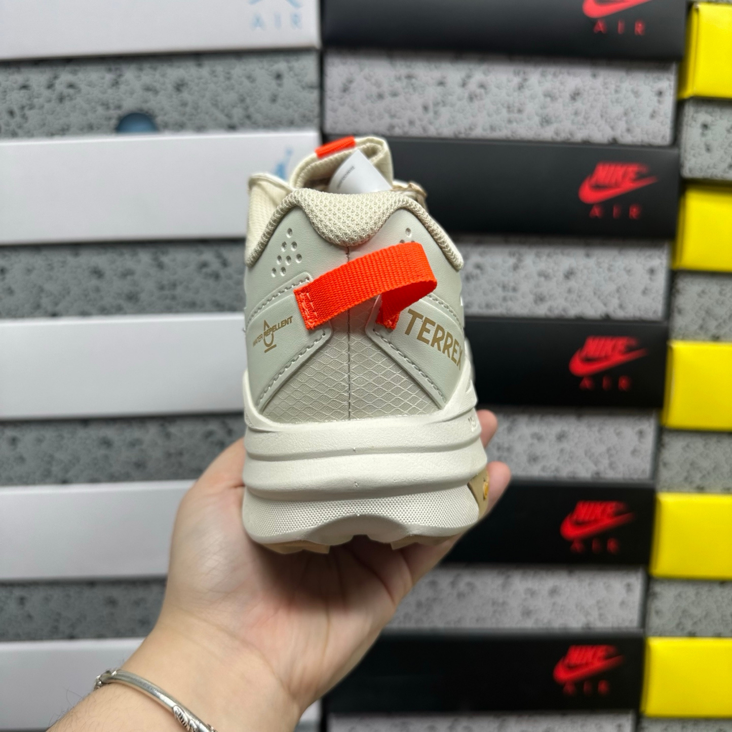 Adidas Terrex  Freehiker LT - Cream/Gold/Orange