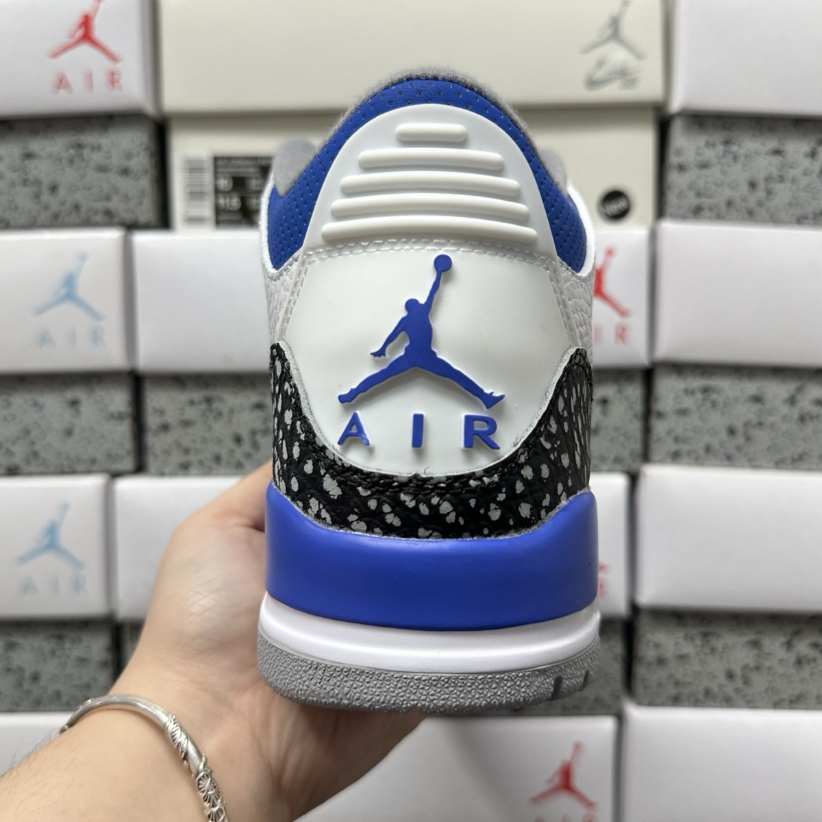 Air Jordan 3 Retro - Racer Blue