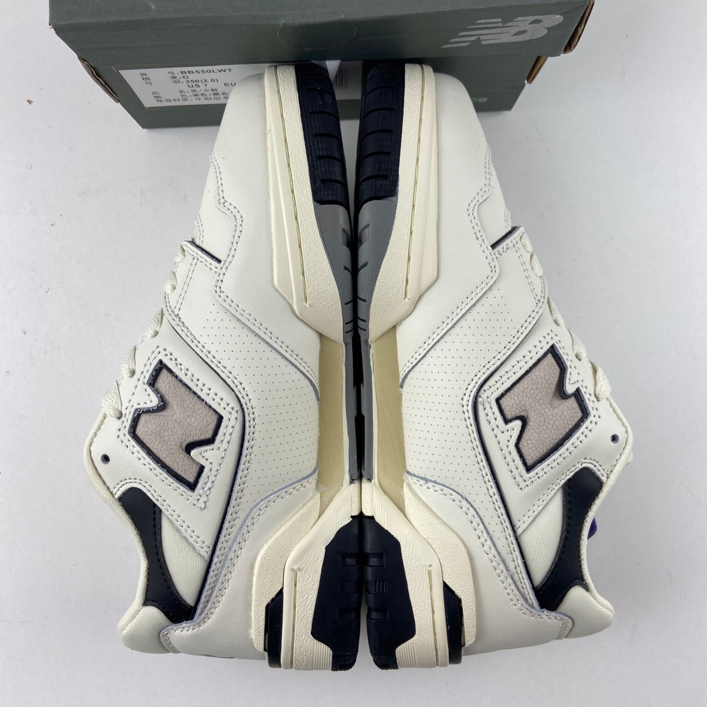 New Balance 550 - Coastal Dune