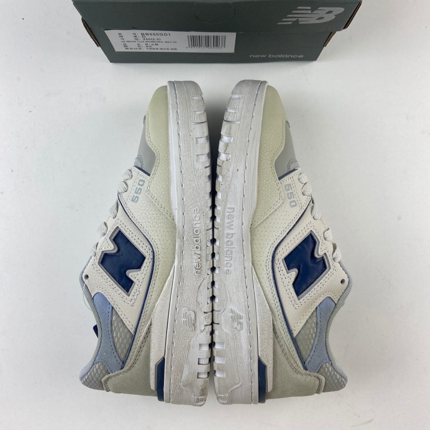 New Balance 550 - Sand Navy