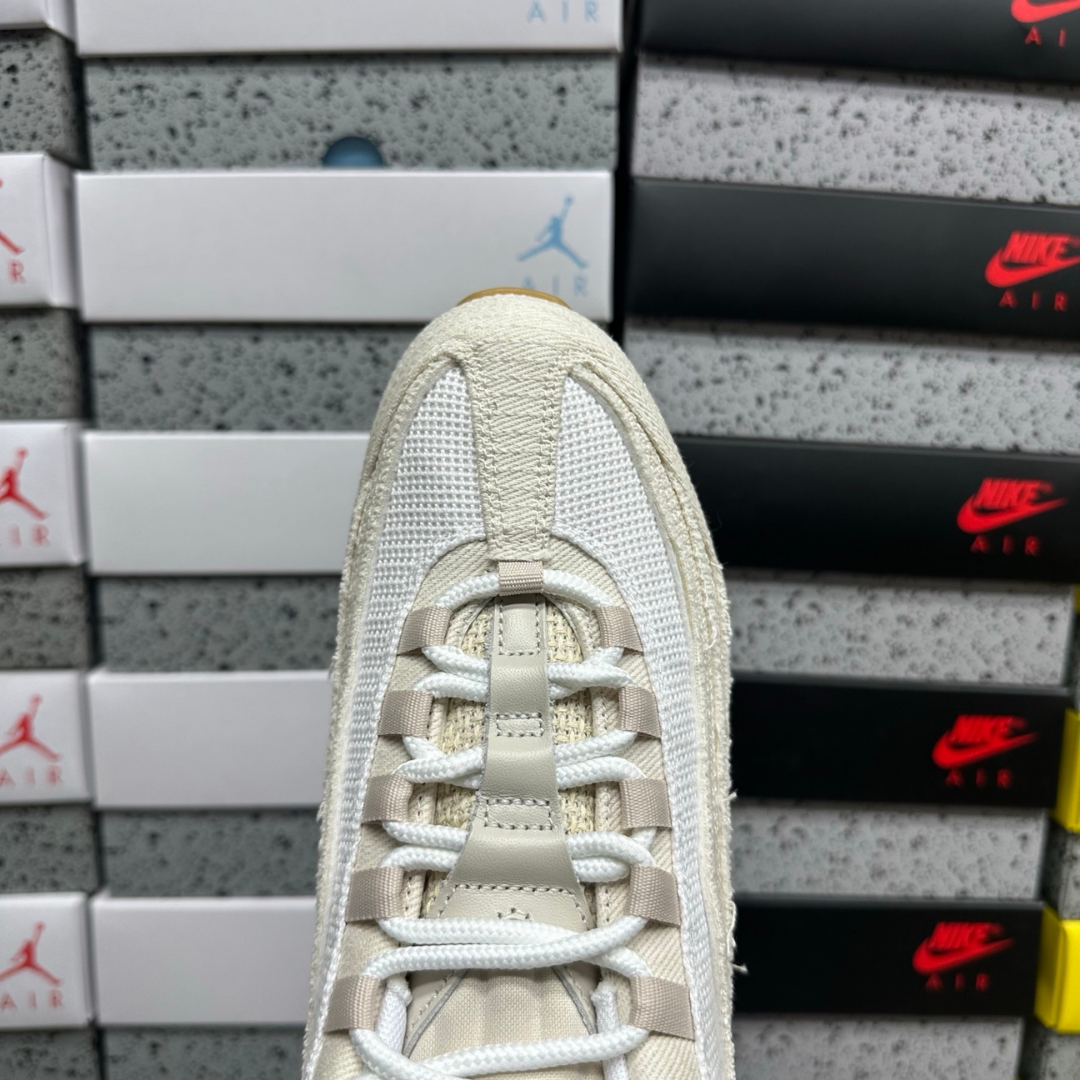Air Max 95 x Levi's - Light Orewood Brown