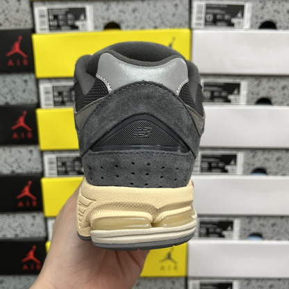 New Balance 2002R - Phantom
