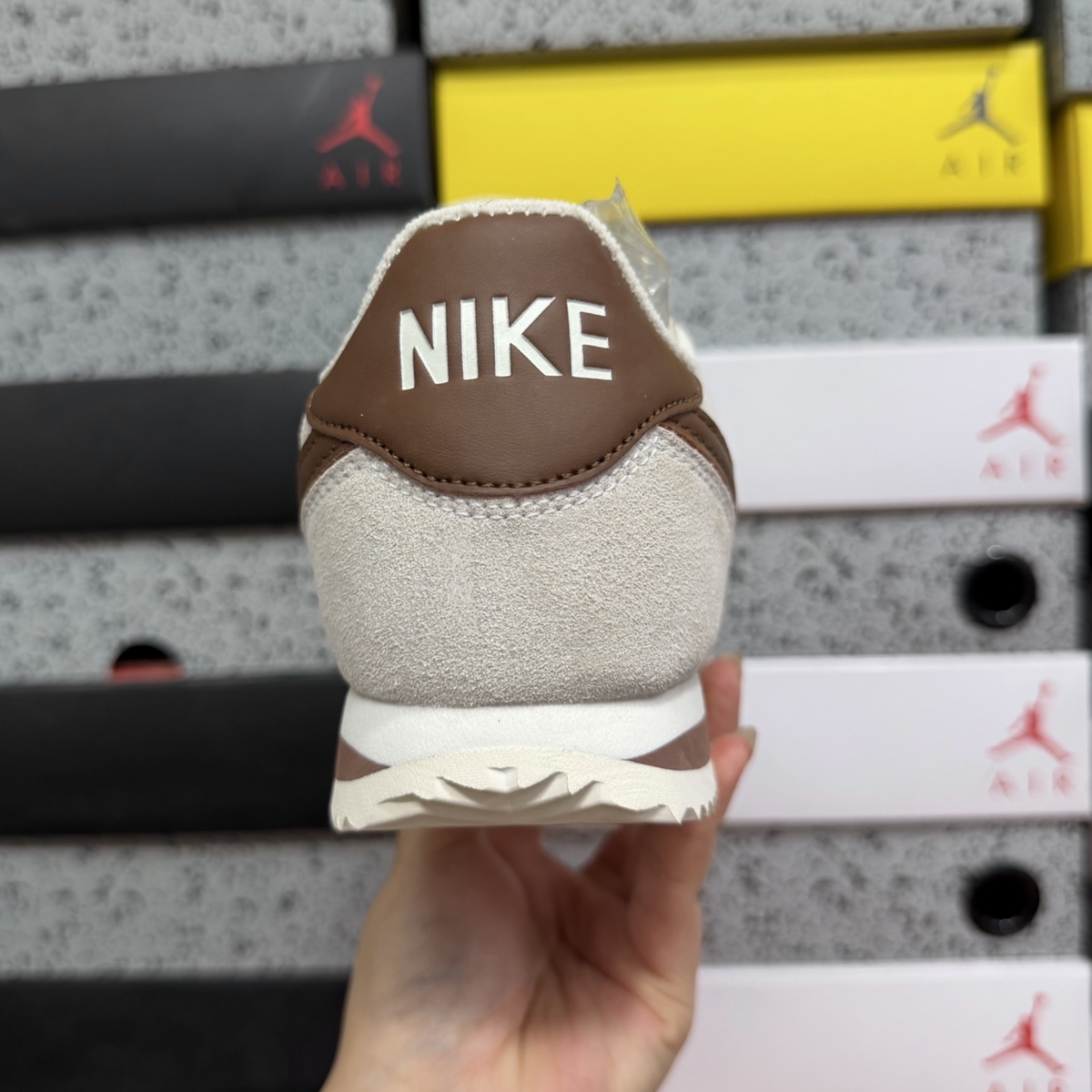 Nike Cortez Wmns - Light Orewood Brown/Fauna Brown-Sail