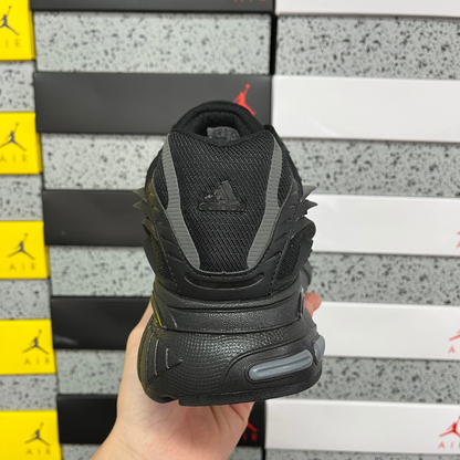 Pharrell Williams x Adidas Adistar Jellyfish  - Triple Black