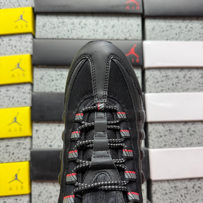 Air Max 95 - Black University Red