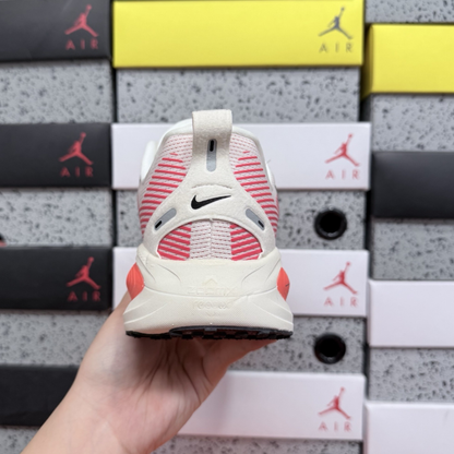 Nike Vomero 18 - Sail Bright Crimson Laser Orange