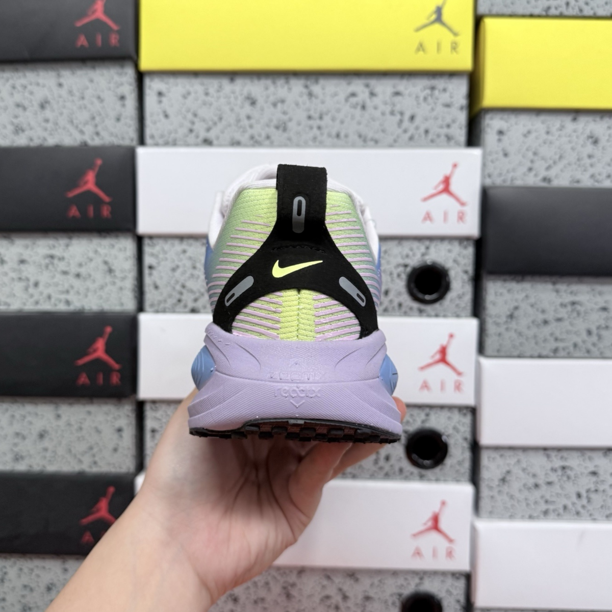 Nike Vomero 18 SE - Amethyst Tint/Hydrangeas/Phantom