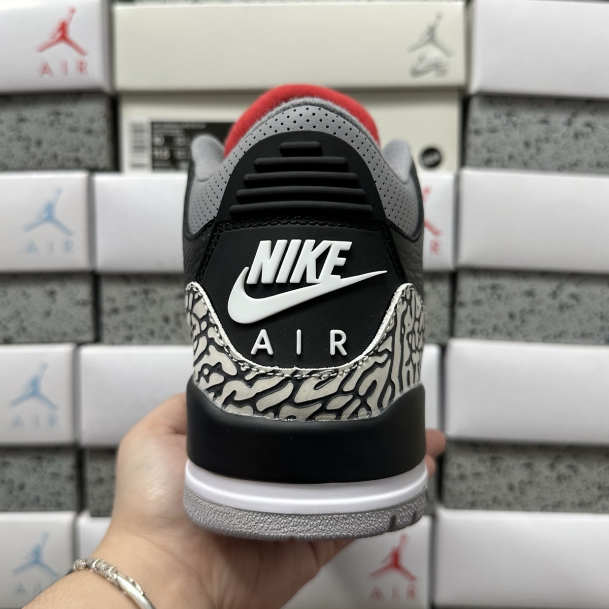 Nike Air Jordan 3 Retro OG - Black Cement