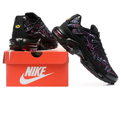 Nike Air Max Plus - Black Fuchsia Dream