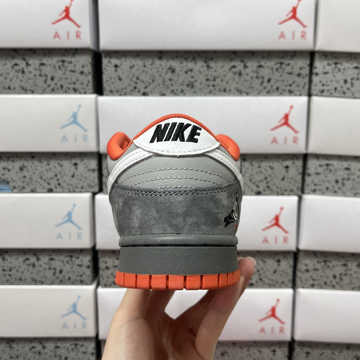 Nike Dunk Low Pro - Staple NYC Pigeon