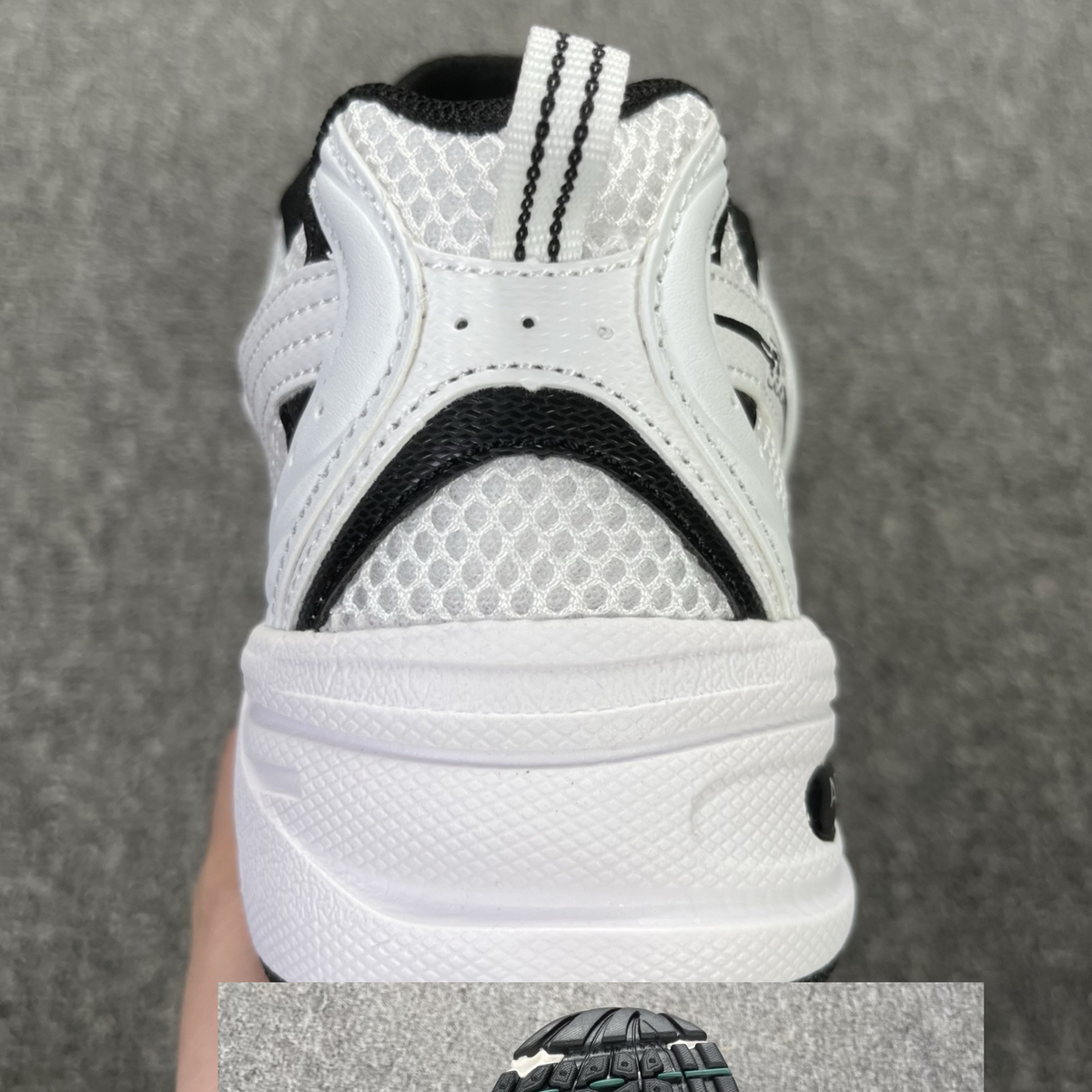 New Balance 530 - White Black