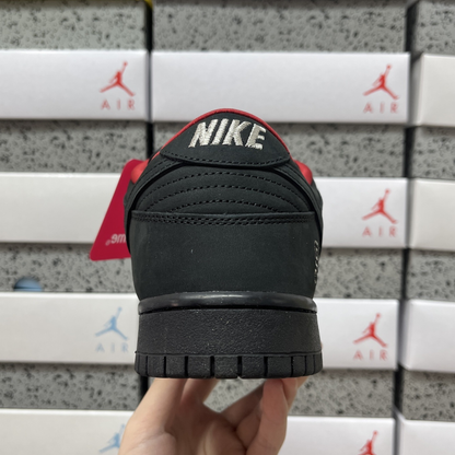 Supreme X Nike Dunk Low 94 - Black