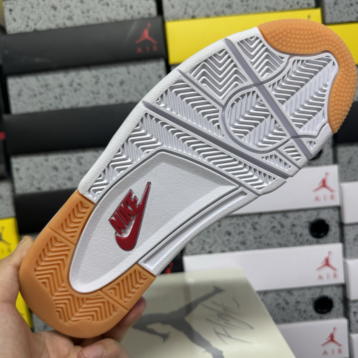 Nike SB x Air Jordan 4 Retro SP - Varsity Red