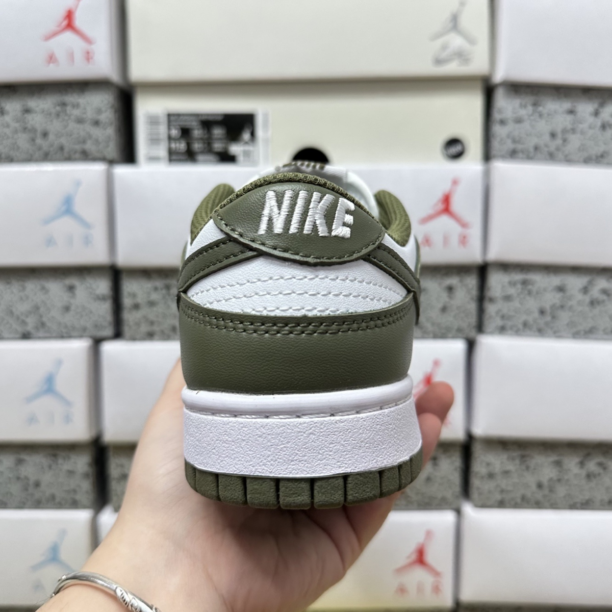 Nike Dunk Low - Medium Olive