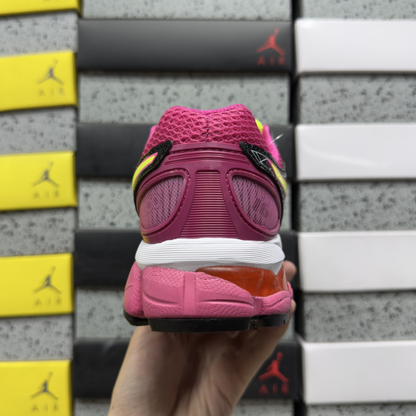 Asics Gel Nimbus 16 - Black / Hot Pink / Flash Yellow