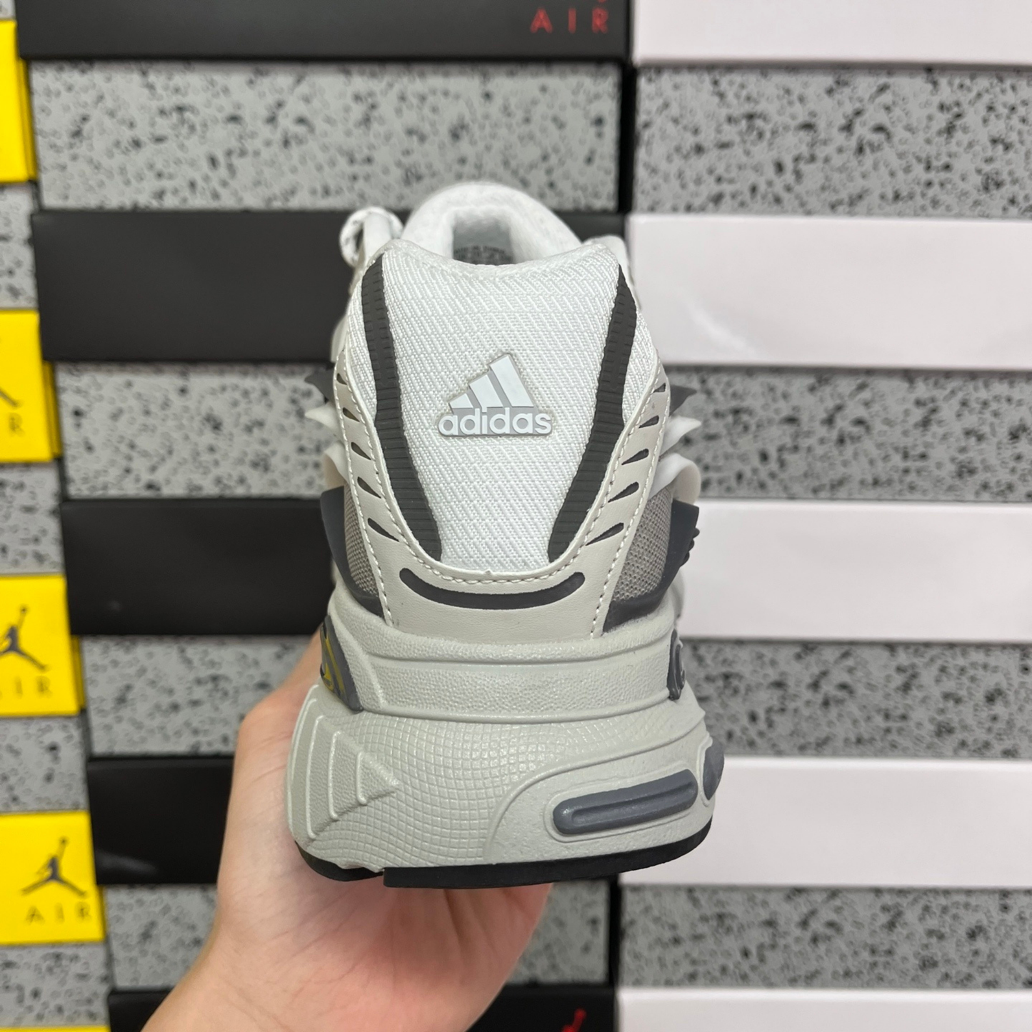 Pharrell Williams x Adidas Adistar Jellyfish  - Solid Grey Black