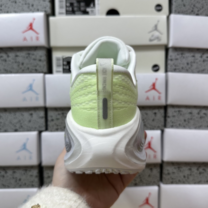 Nike Vomero Plus SE - Sail/Barely Volt/Metallic Silver