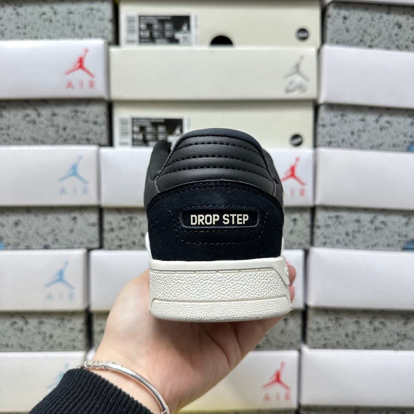Adidas Drop Step Low 2.0 - Core Black / Chalk White / Carbon