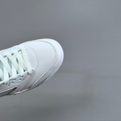 Air Jordan 5 - White Metallic