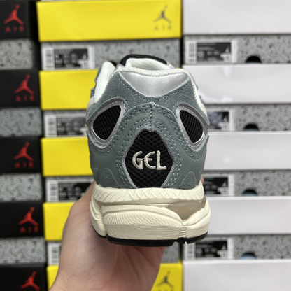 Asics Gel NYC - Graphite Grey Smoke Grey