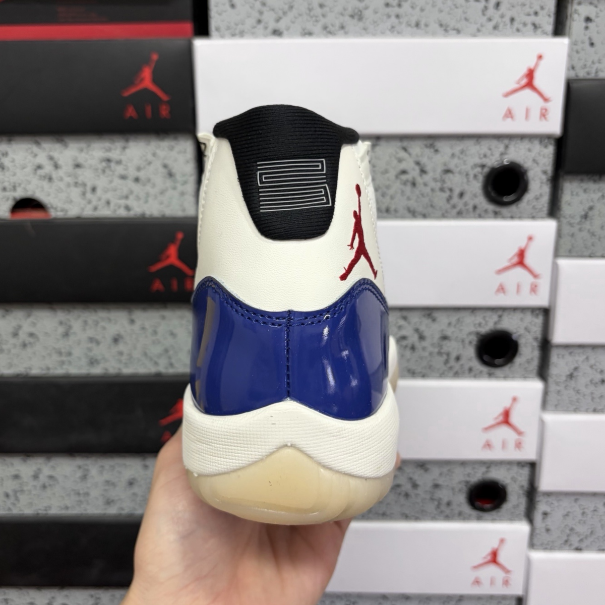Air Jordan 11 Retro - Rare Air