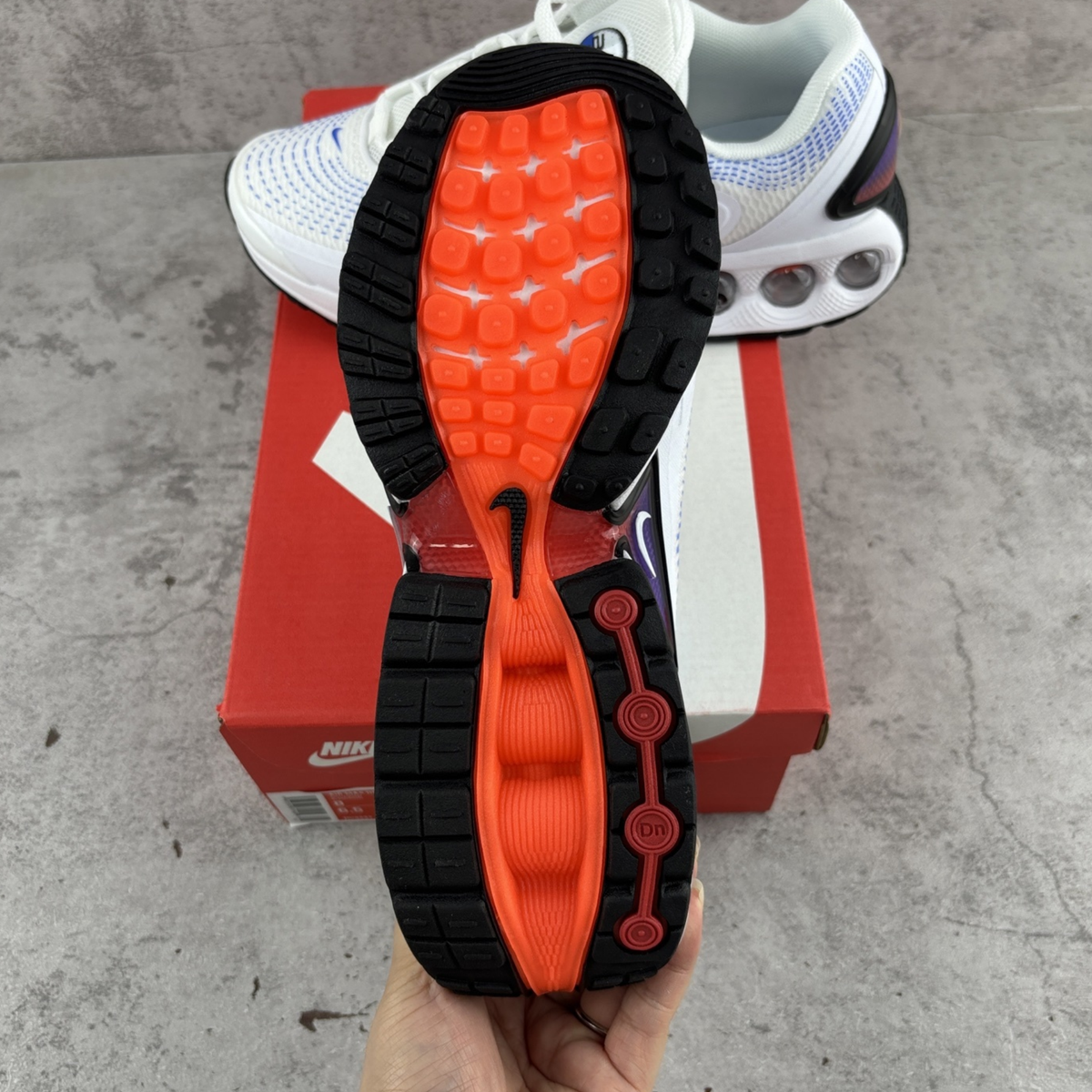Nike Air Max DN -Blue Bright Crimson