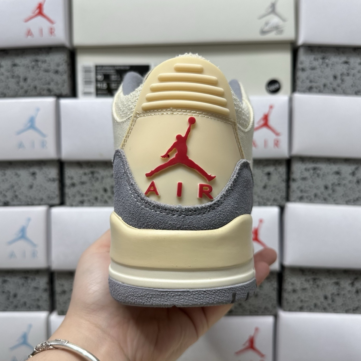 Air Jordan 3 Retro SE - Muslin