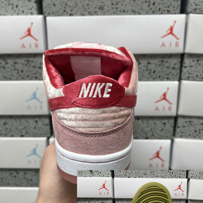 Nike SB Dunk Low Pro - StrangeLove