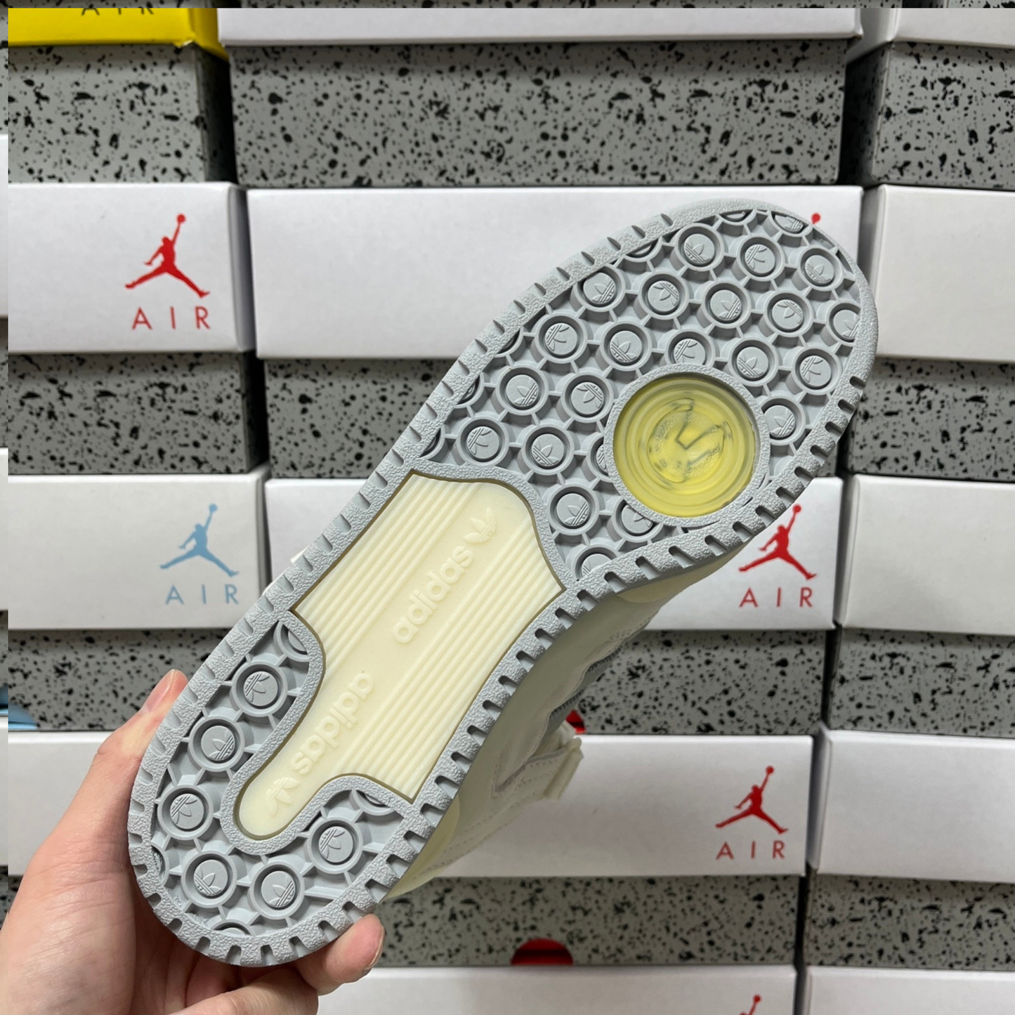 Adidas Forum Buckle Low  x Bad Bunny - Last Forum
