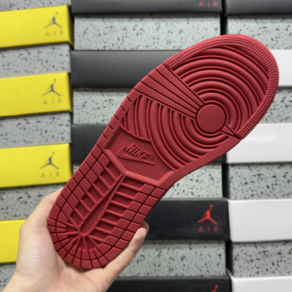 Union LA x Air Jordan 1 Retro Low OG - Chicago / Varsity Red
