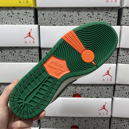 Nike SB Dunk Low Pro - Jarritos