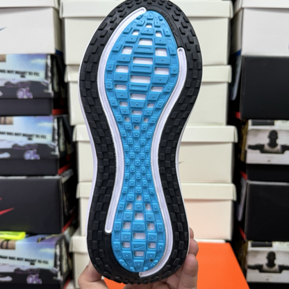 Nike Vomero Plus - White Black Blue Hero